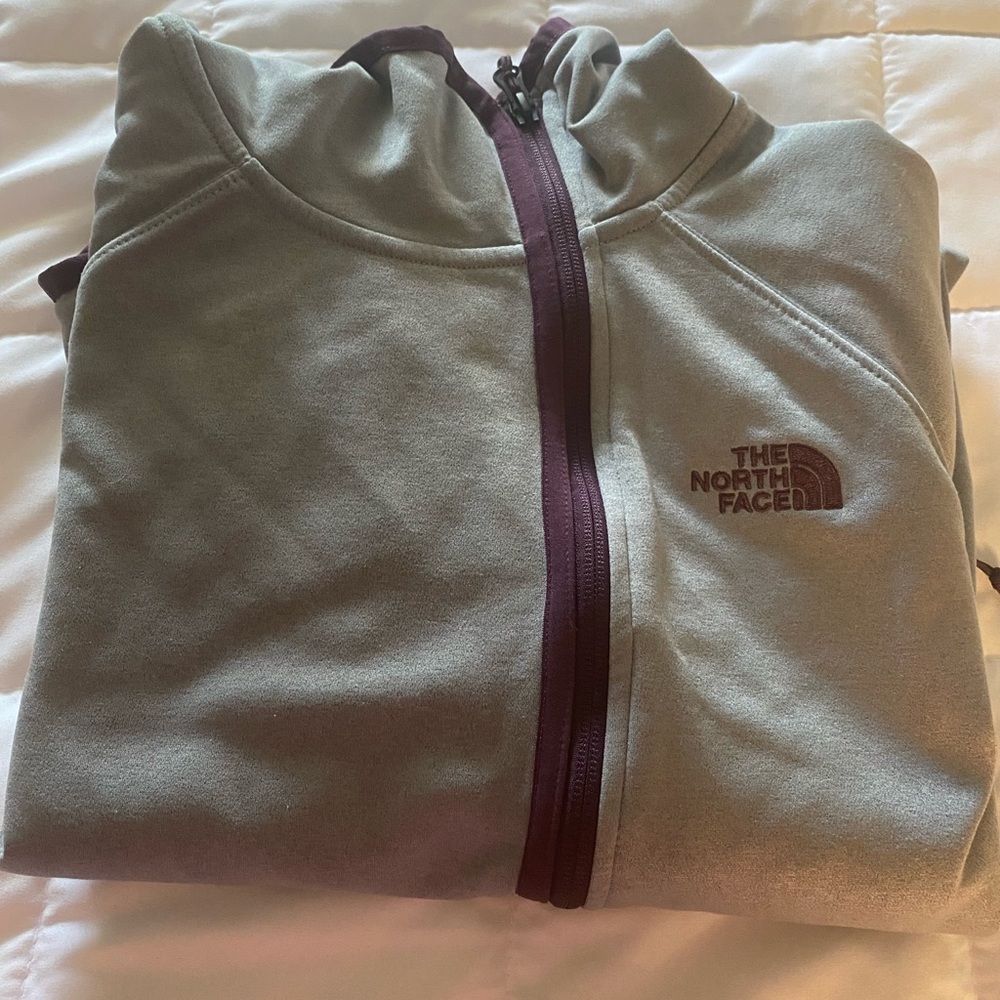 THE NORTH FACE